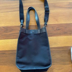 Lululemon bag